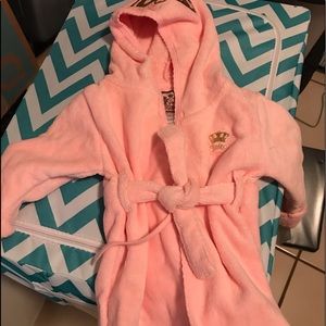 Pink Juicy robe